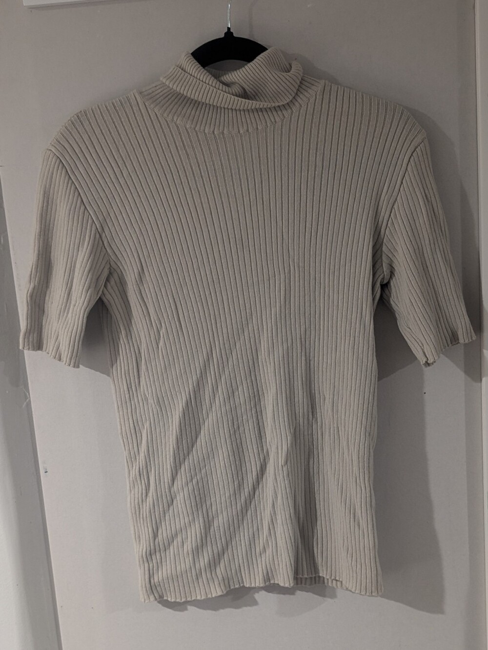 Barneys New York Short-Sleeve Ribbed Turtleneck - Cream